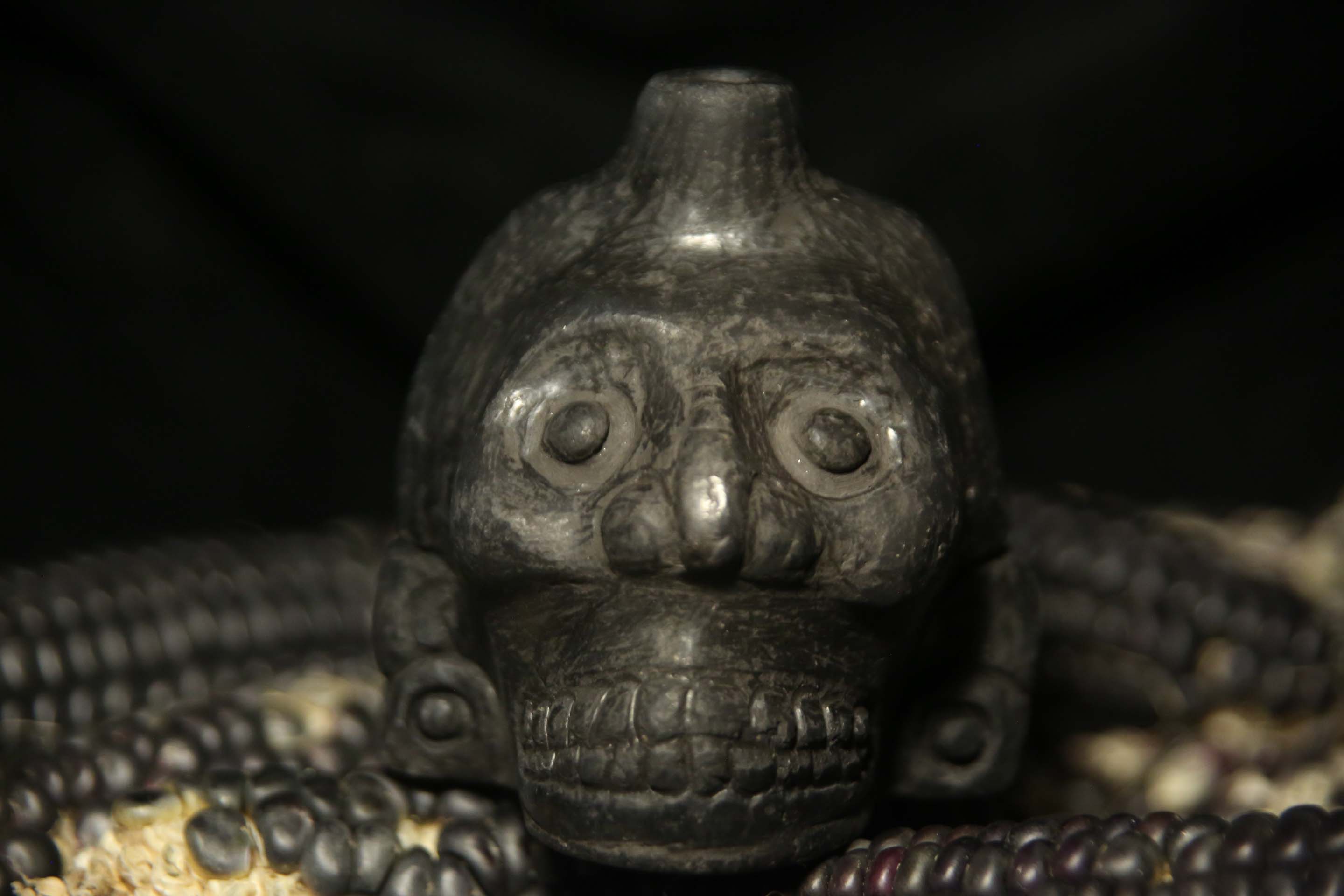 Aztec Death Whistle the Skull Aztec Death Whistle, Mayan Death Whistle,  Aztec Culture -  Israel